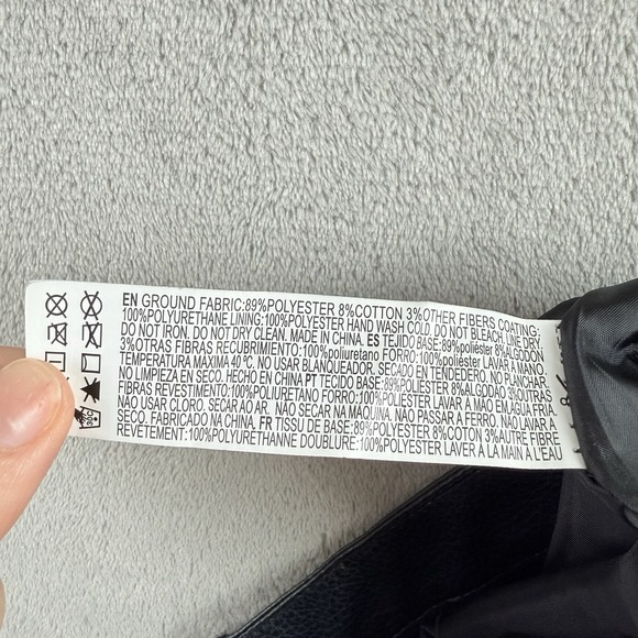 Forever 21 Mini Skirt Womens Medium Black Faux Leather Raw Hem A Line Punk - Picture 11 of 13